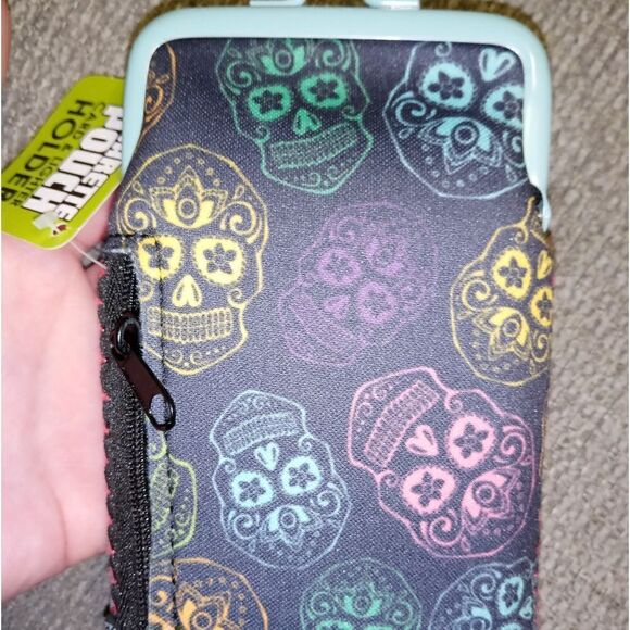 NWT SkullCandy cigarette pouch, card, and lighter holder - Picture 3 of 7